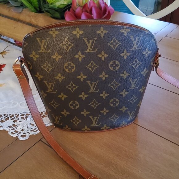 Louis Vuitton Drouot Crossbody Handbag - Picture 1 of 16